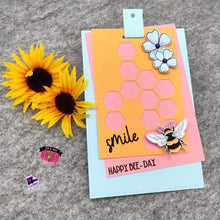Lade das Bild in den Galerie-Viewer, Happy Bee Day Karte (Schneiddatei incl. Digistamps)
