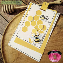 Lade das Bild in den Galerie-Viewer, Happy Bee Day Karte (Schneiddatei incl. Digistamps)
